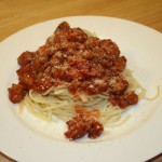 Angerichtete Spaghetti alla bolognese